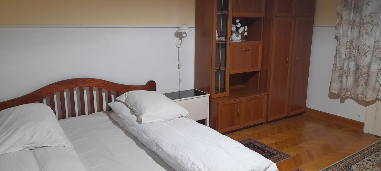 Garden Szivarvany Utcai Vendeghaz 3*